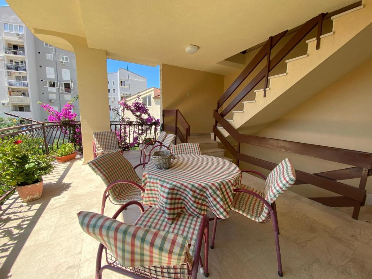 Rooms Josip Makarska Bagian luar foto