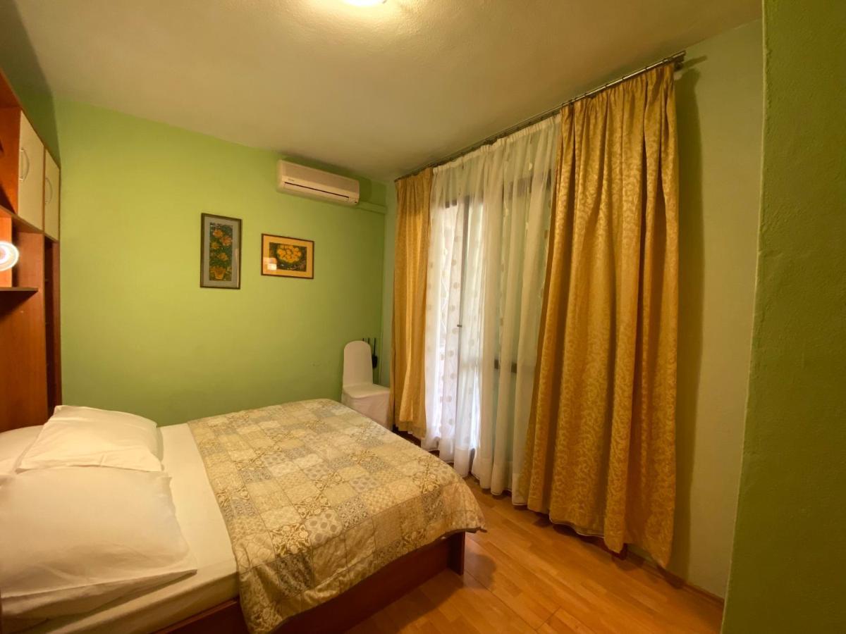 Rooms Josip Makarska Bagian luar foto