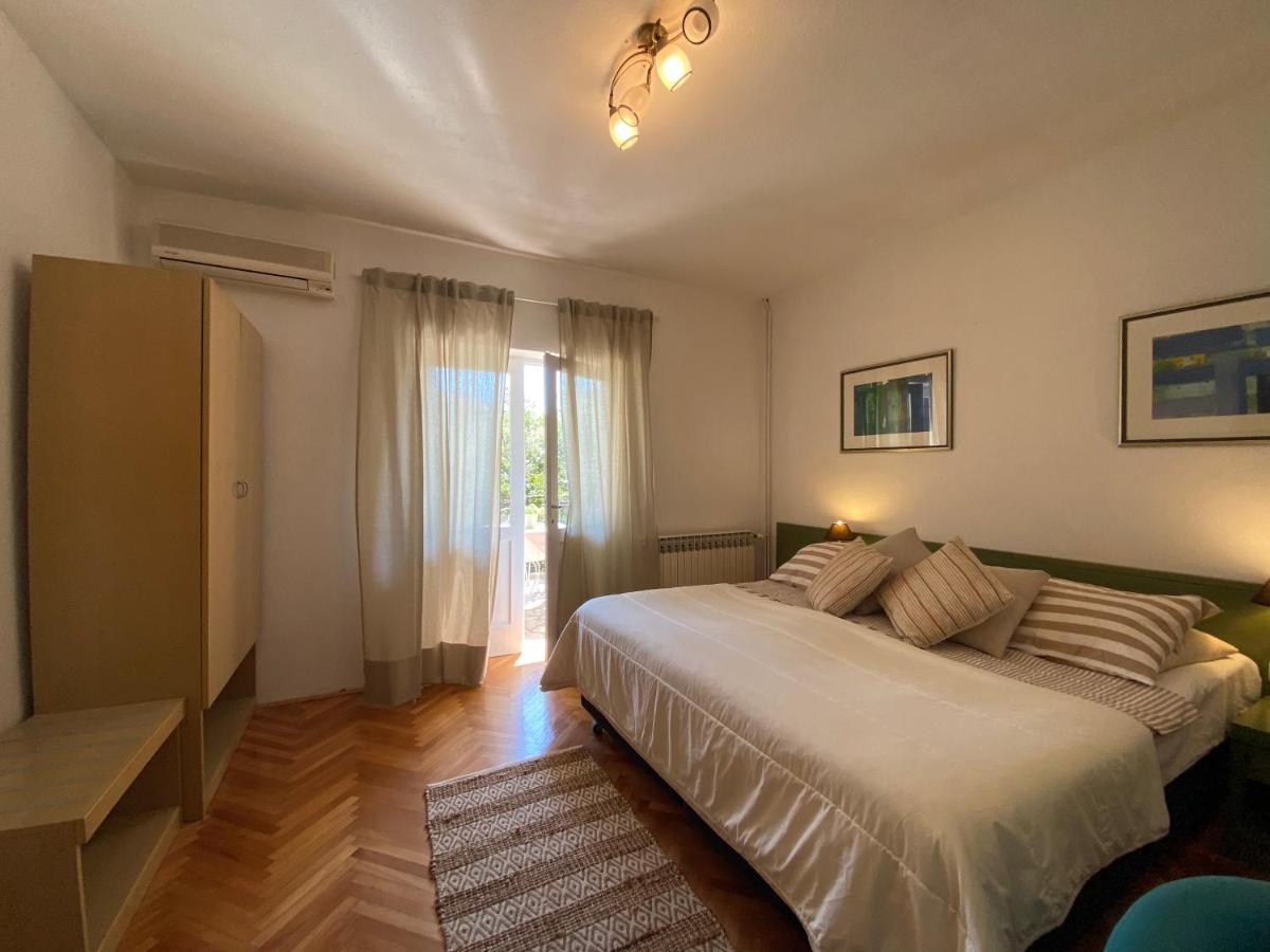 Rooms Josip Makarska Bagian luar foto
