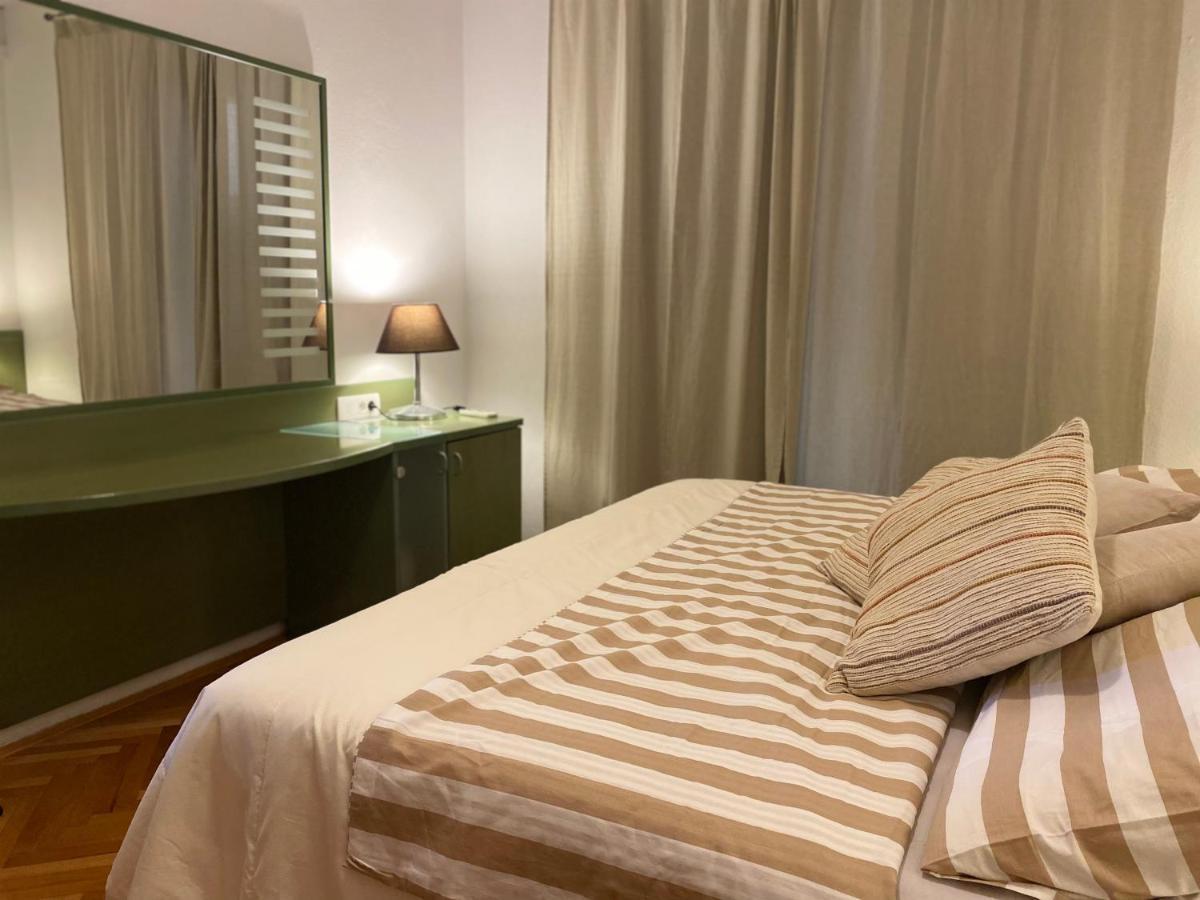 Rooms Josip Makarska Bagian luar foto